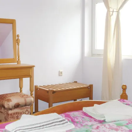 0-bedroom In
